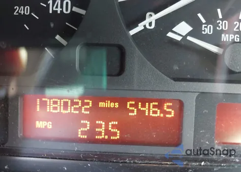 2003 BMW 325Xi из США, поврежденный, VIN WBAEU33423PM57718